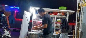 Gurihnya beda Pangsit Cwie Mie SMA 1 Dompu