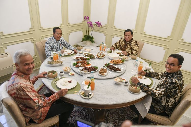 Makan Siang di Istana: Anies Head To Head Dengan Jokowi