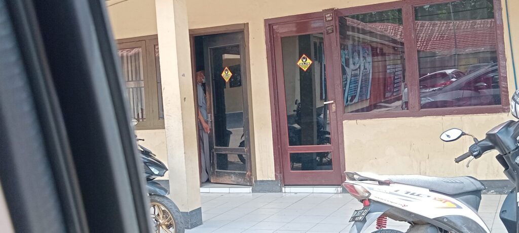 Mantan Bupati HBY dijemput polisi perkara dugaan penggelapan