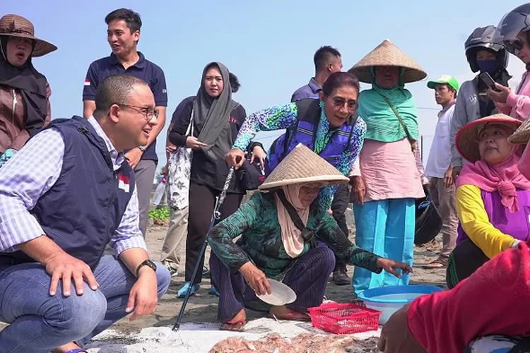 Di Sini, Kami Anies Semua Pak!