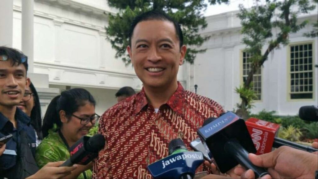 Tom Lembong Tidak Bohong, Gibran Yang Asal Bunyi