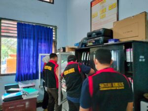 Penyidik sita dokumen usai geledah Dikes dan BPKAD kasus Puskesmas Kota