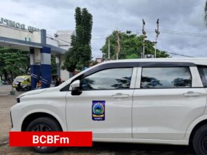 Direktur RSUD Dompu inisiatif pasang logo daerah di mobil dinas